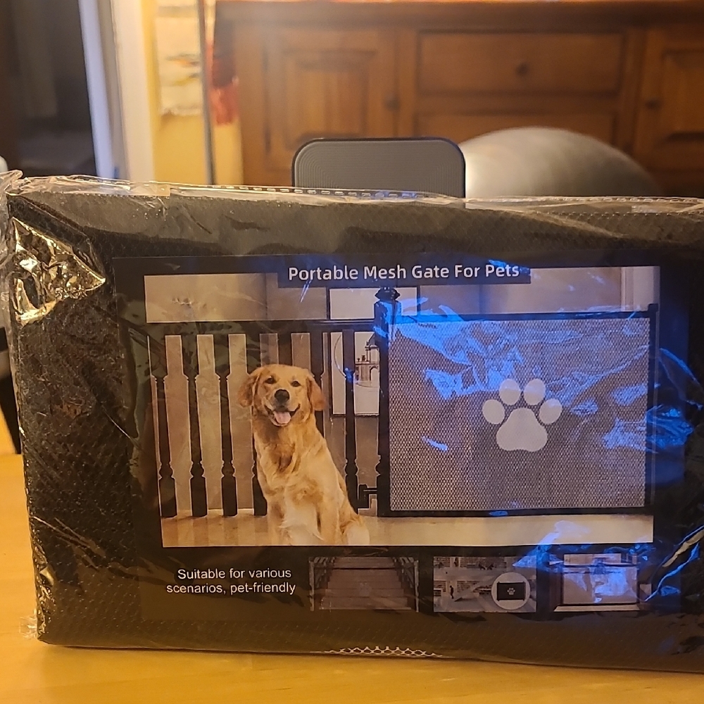 Pet-Friendly Mesh Gate for Dogs - Black